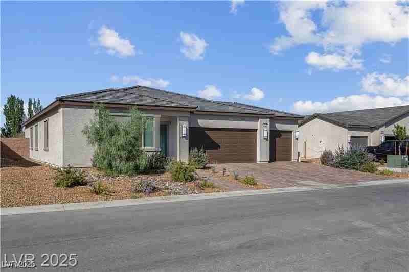 5357 Eleganza Ave - Photo 2 of 33