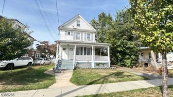 featured image of 354 W 2nd St