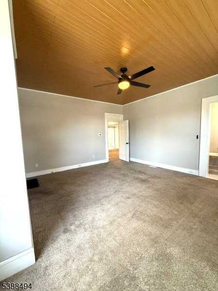 147 S Bridge St - Photo 6 of 23