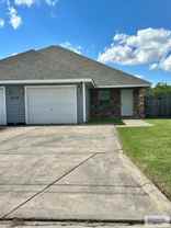 424 Riverside Blvd - Photo 1 of 1