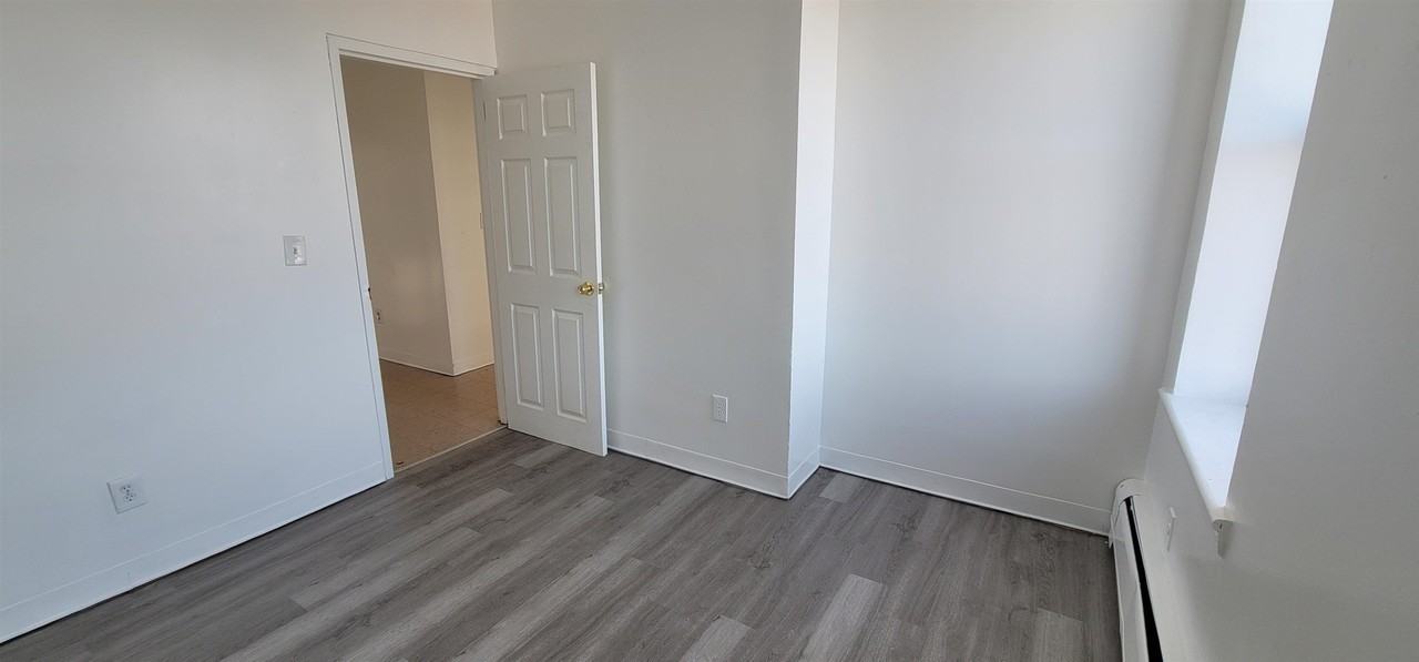 99 Rutgers Ave #4C - Photo 7 of 13