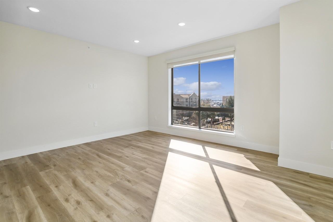 582 66th St #301 - Photo 2 of 17