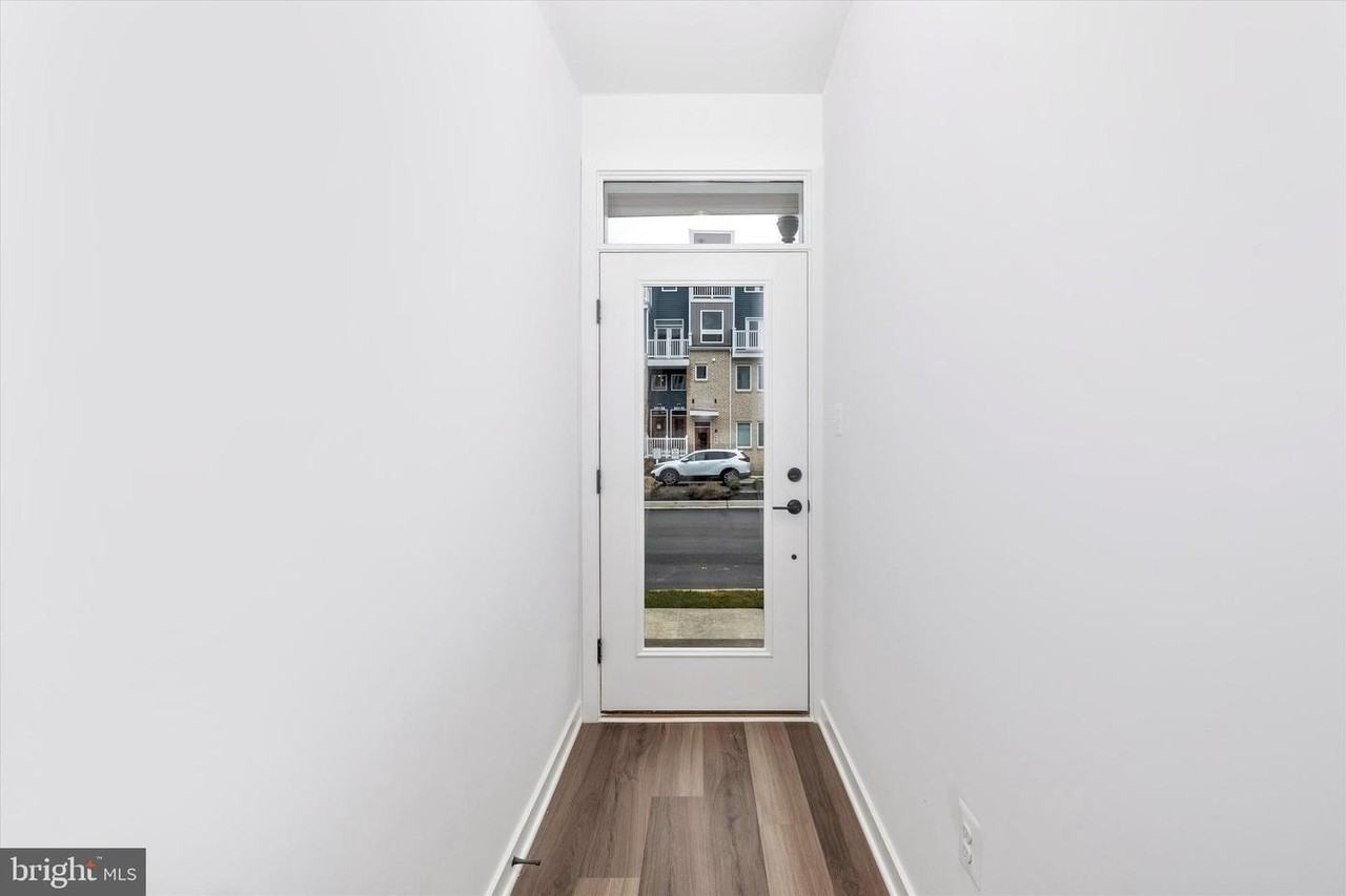 709 Iron Forge Road - Photo 4 of 32