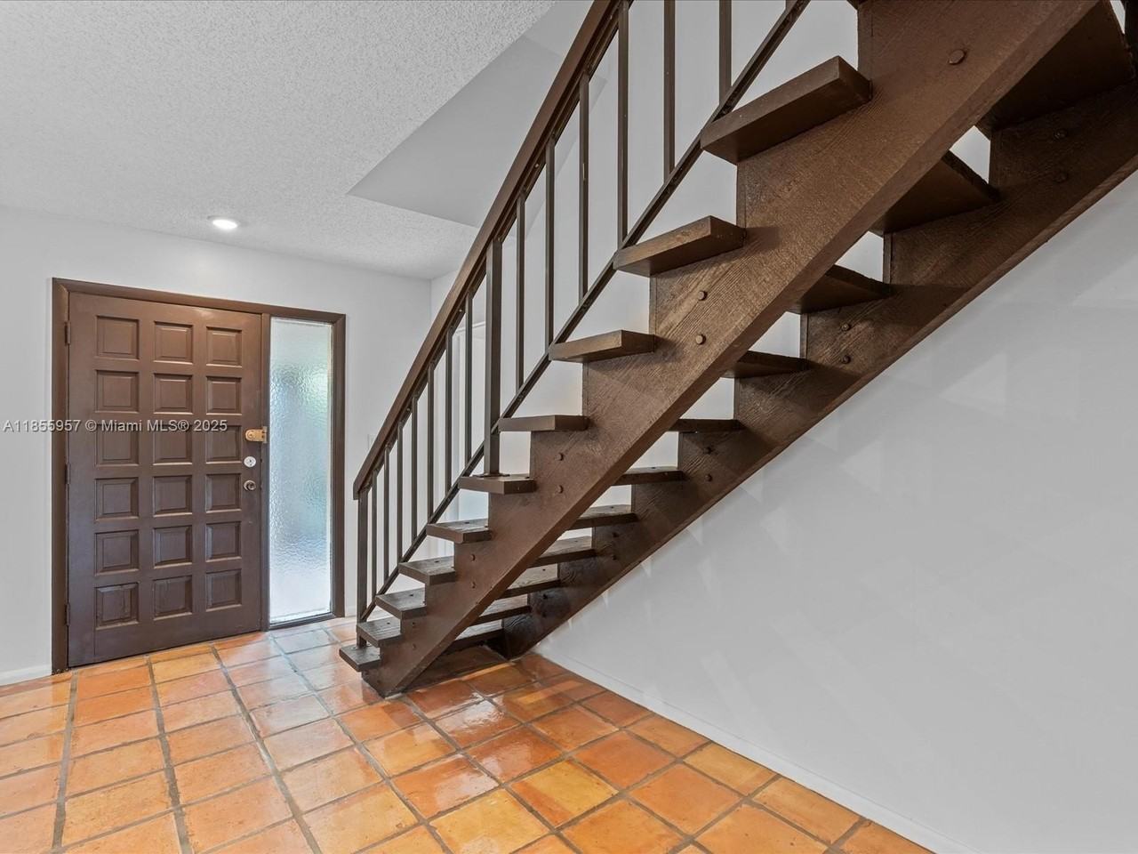 203 Bonnie Brae Way #34 - Photo 7 of 35