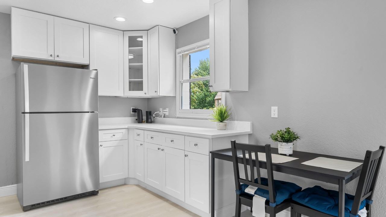 King Richard Rd - Photo 3 of 8