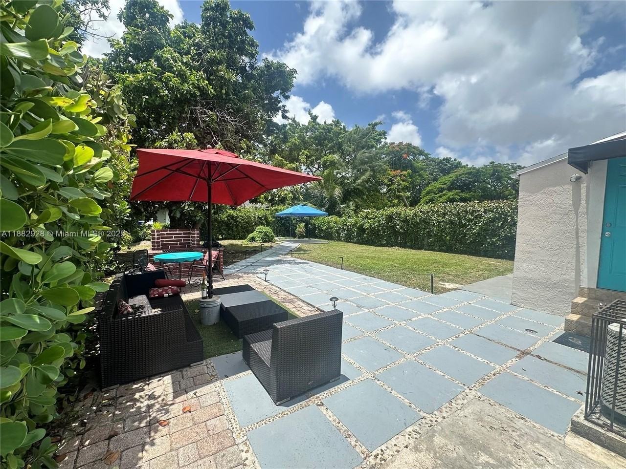 4718 Nw 15th Ave - Photo 6 of 50