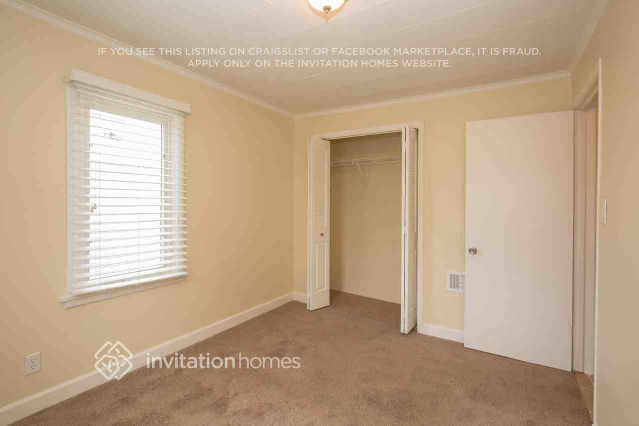 7928 Menard Ave - Photo 6 of 12