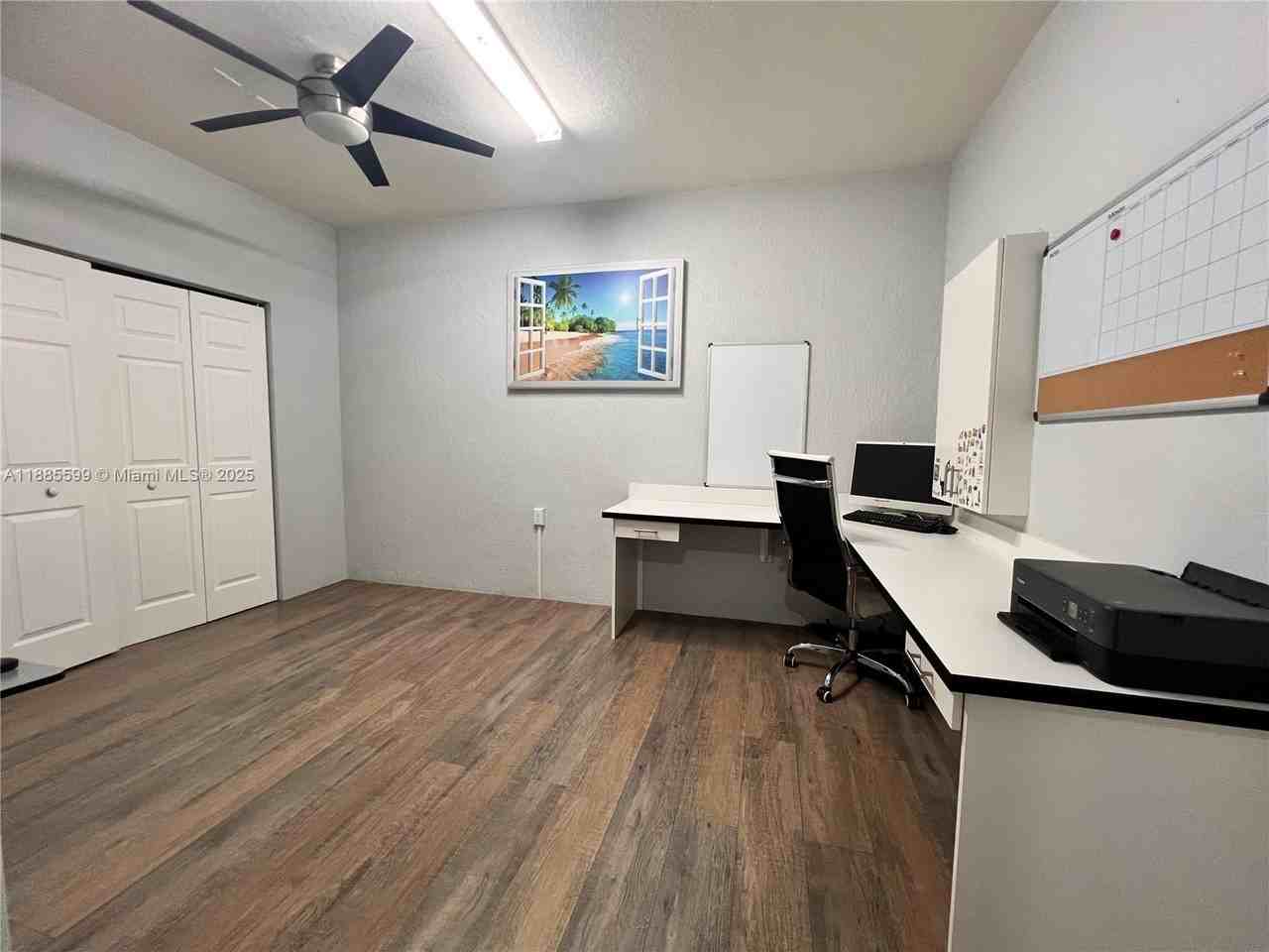 159 Se 34th Ave - Photo 5 of 27