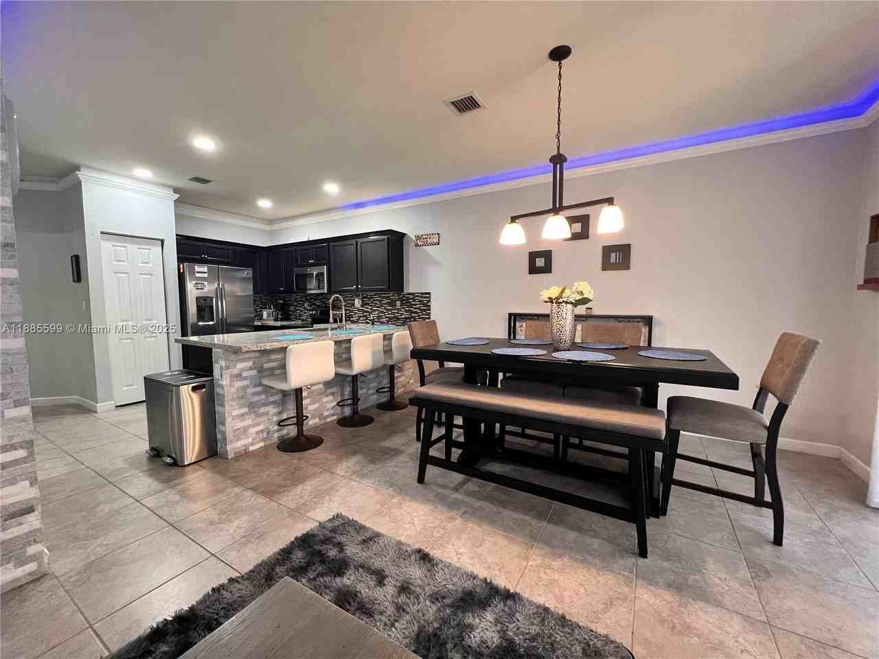 159 Se 34th Ave - Photo 7 of 27