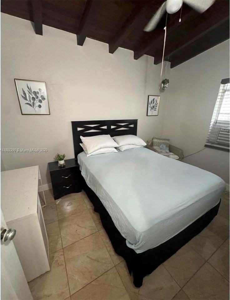 18201 Nw 3rd Ave #1 - Photo 3 of 4