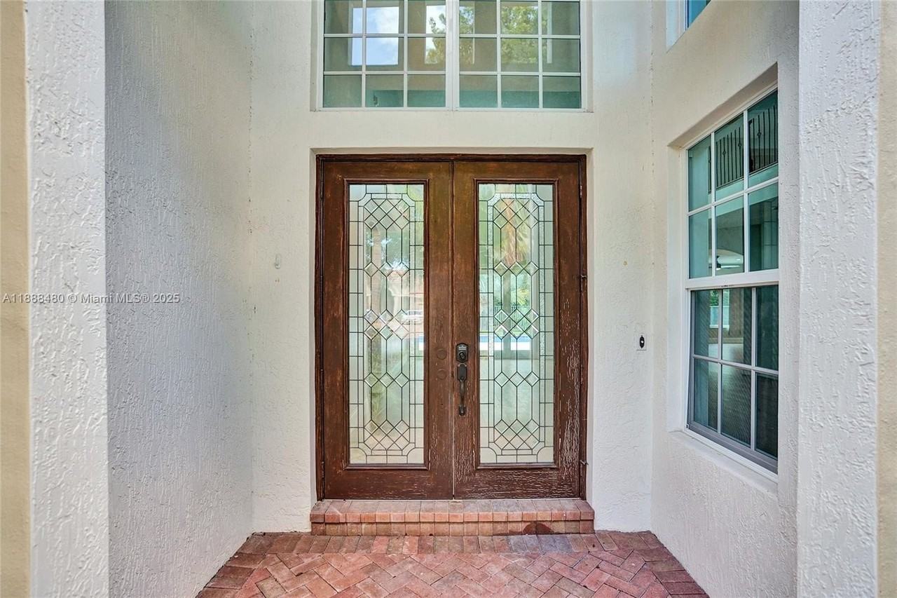 4222 Cedar Creek Ranch Cir - Photo 4 of 50