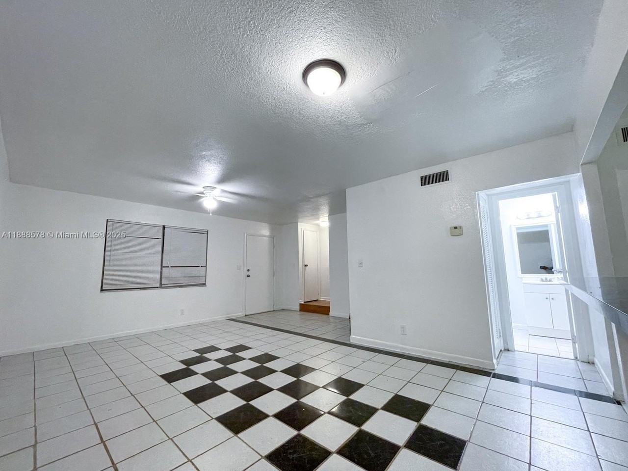 5970 Nw 28th St #146 - Photo 6 of 23