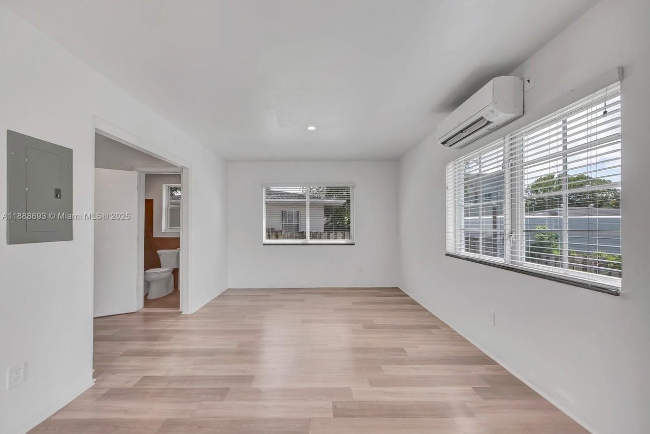 570 Northeast 68th Street #5 - Photo 4 of 12