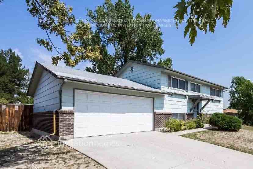 1405 Explorador Calle - Photo 2 of 25