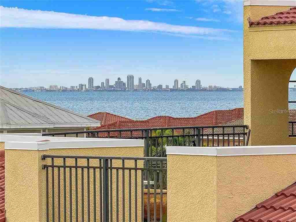 6418 Margarita Shores Ln - Photo 4 of 50