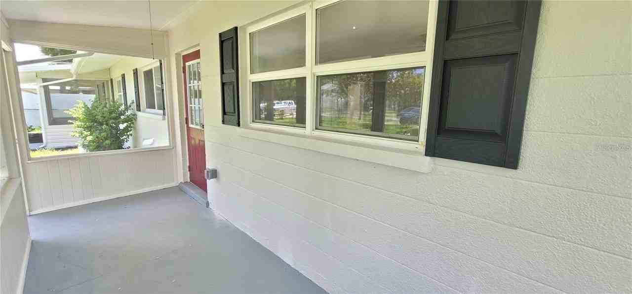 1029 Church St - Photo 2 of 14