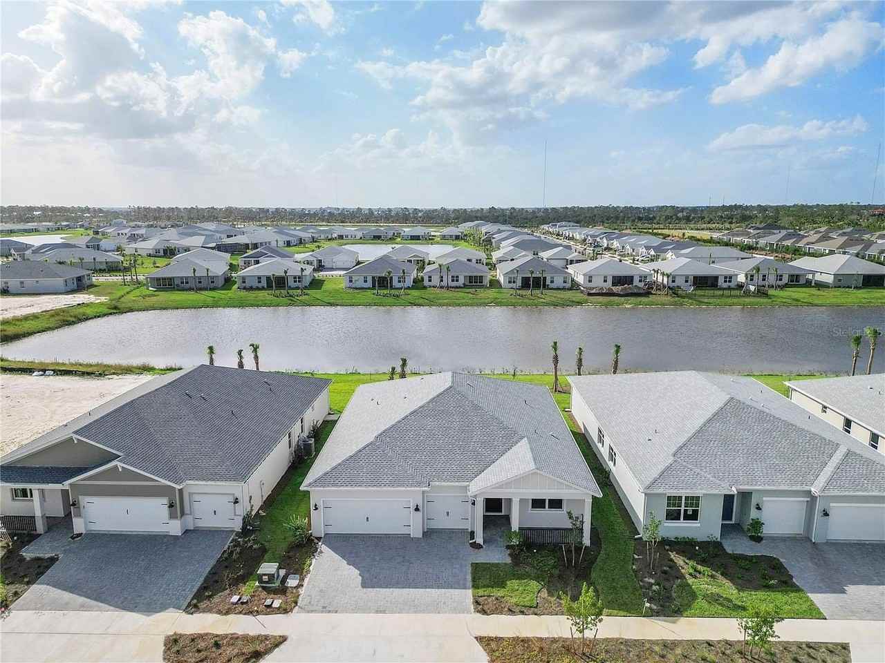 16420 Seven Lakes Avenue - Photo 2 of 47