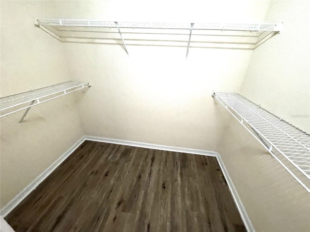 732 Bowman Ter - Photo 7 of 14