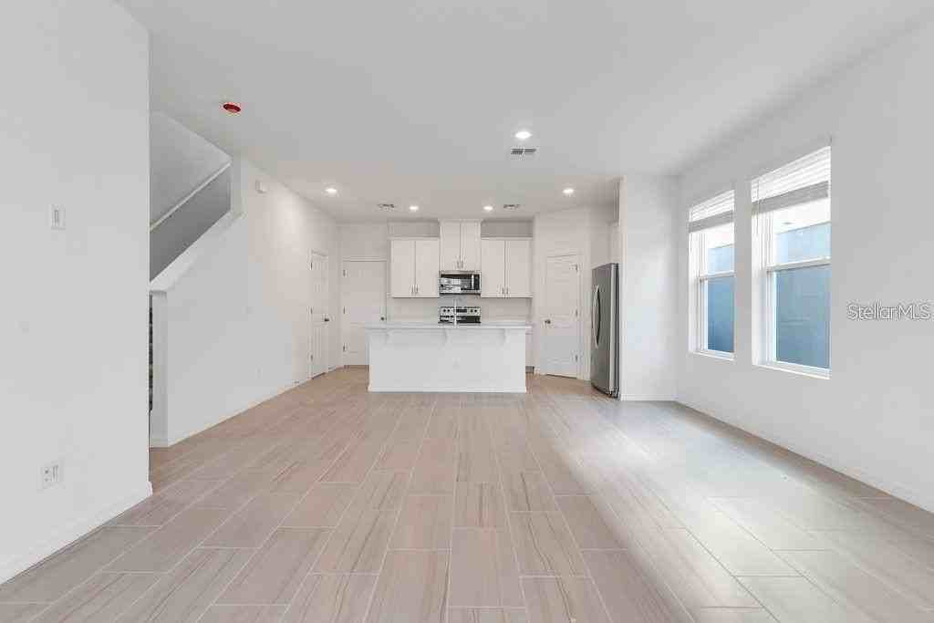 4613 Cross Prairie Pkwy - Photo 2 of 31