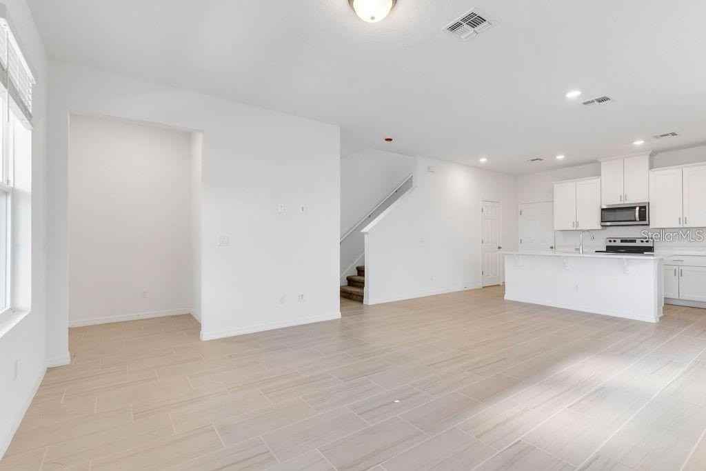 4613 Cross Prairie Pkwy - Photo 3 of 31