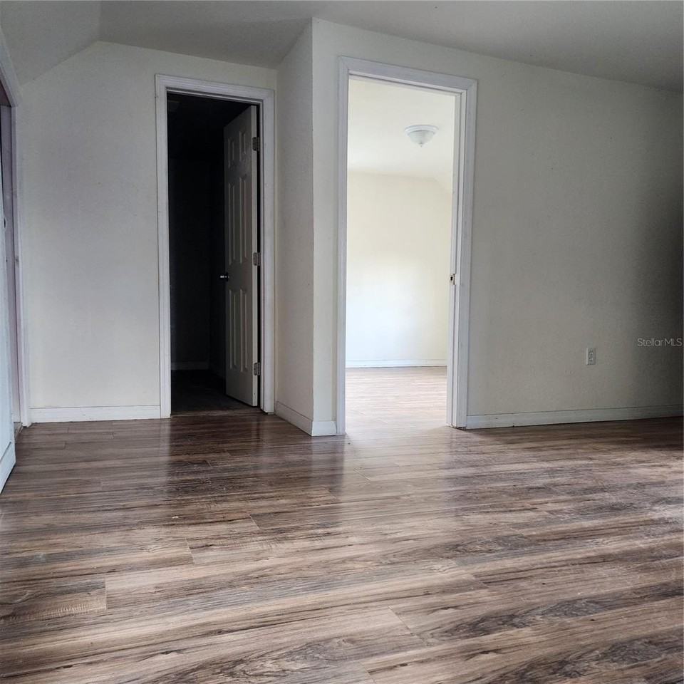 1414 Minnesota Ave #B - Photo 2 of 9