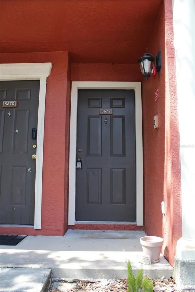 5672 Baywater Dr - Photo 2 of 10