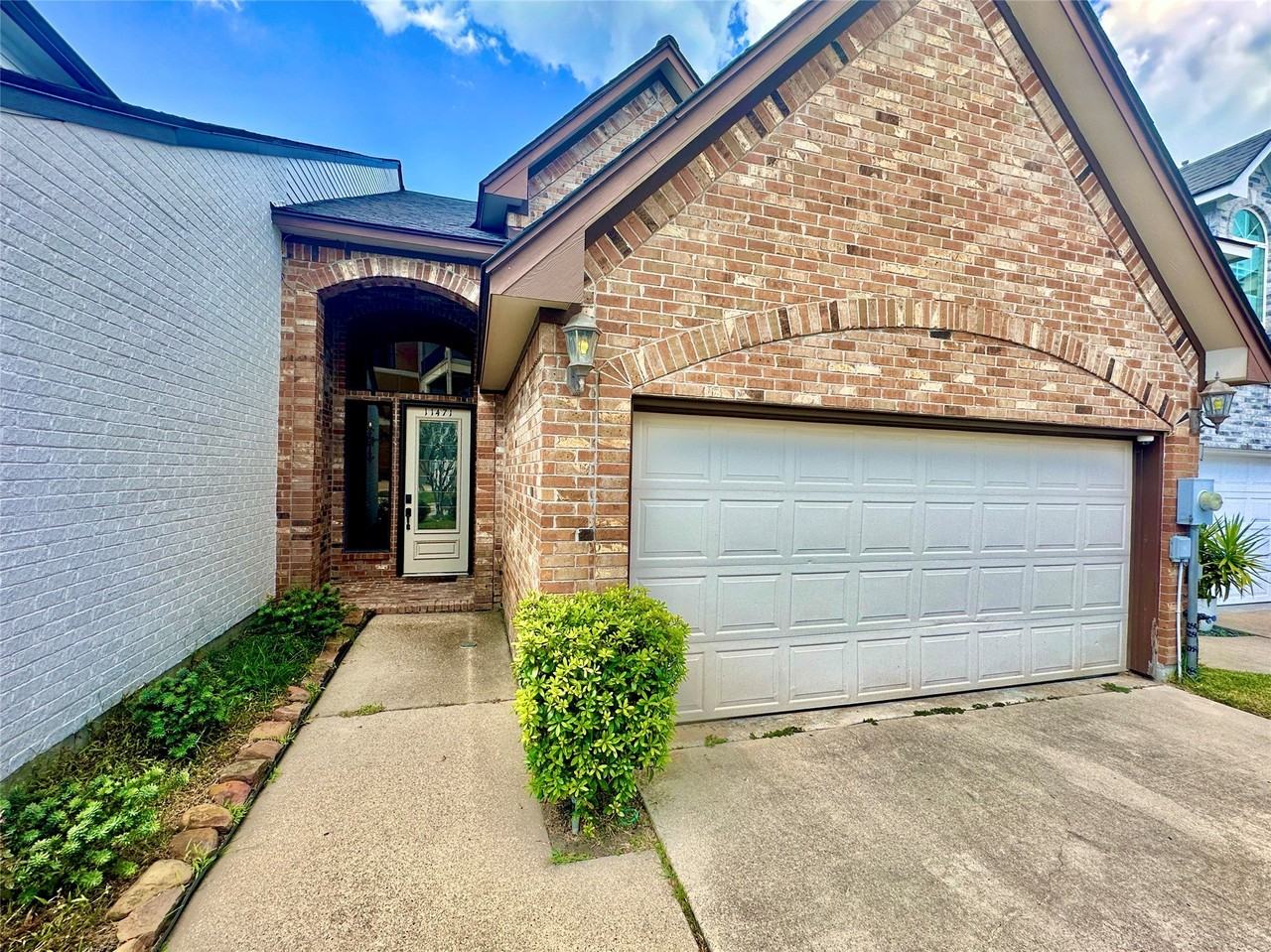 11471 Ketch Ct - Photo 2 of 33