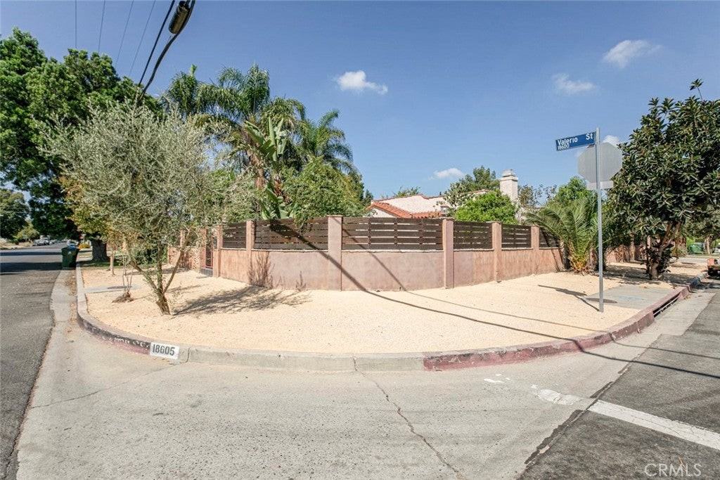 18605 Valerio St - Photo 4 of 30