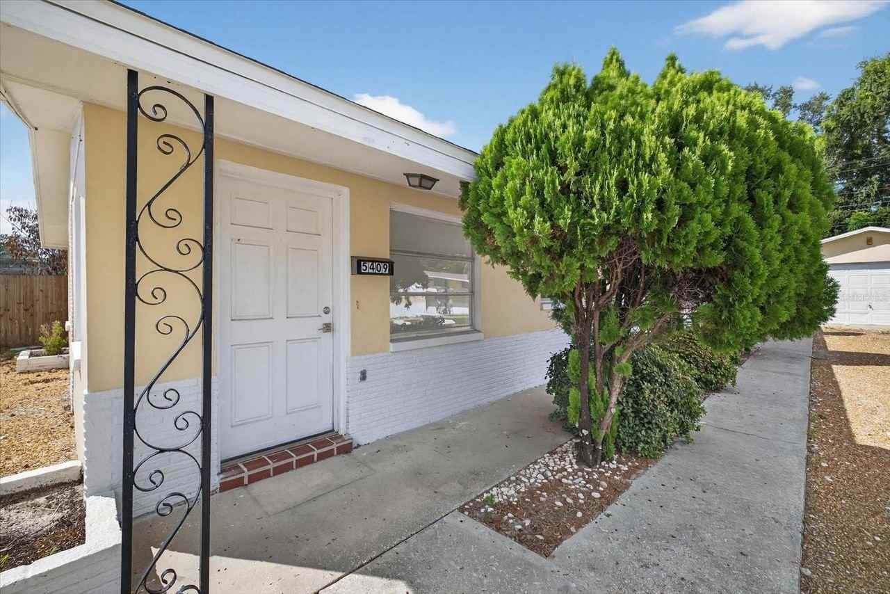 5409 Oceanic Rd - Photo 2 of 34