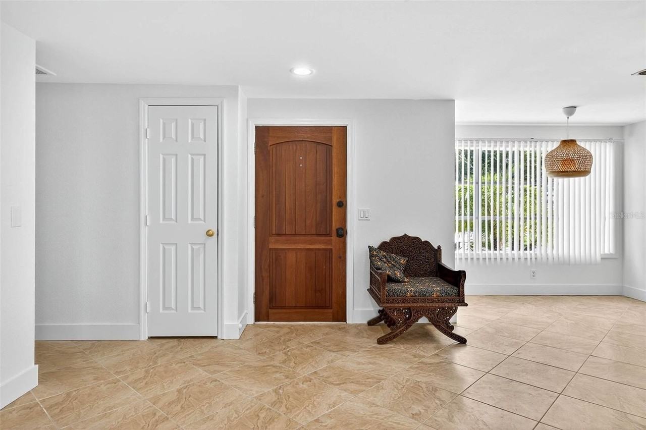 3225 W Shell Point Rd - Photo 5 of 50