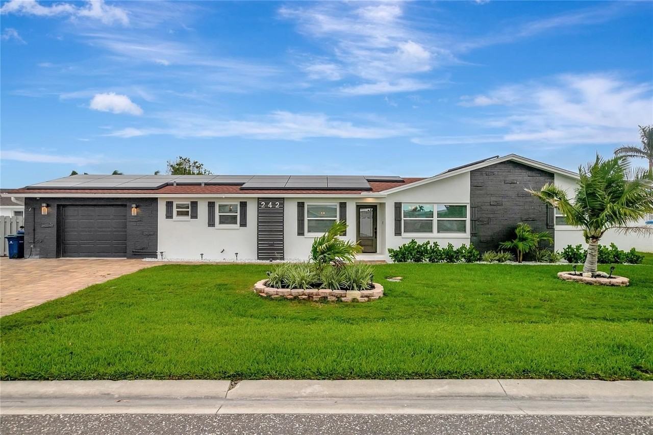 242 176th Ave E - Photo 2 of 25