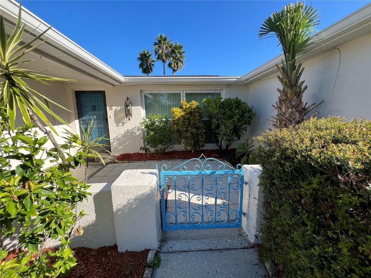 7403 Populus Dr - Photo 3 of 50