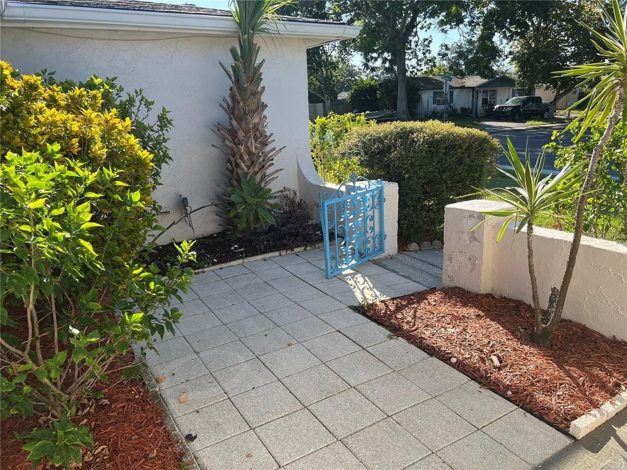 7403 Populus Dr - Photo 4 of 50