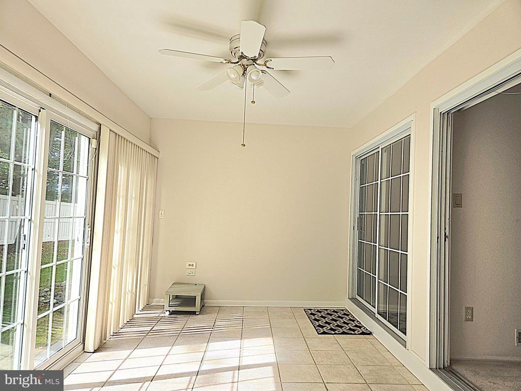 1447 Thornwood Dr - Photo 2 of 7