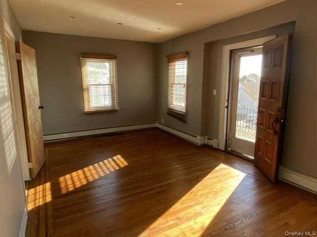 365 W Fulton St - Photo 5 of 9