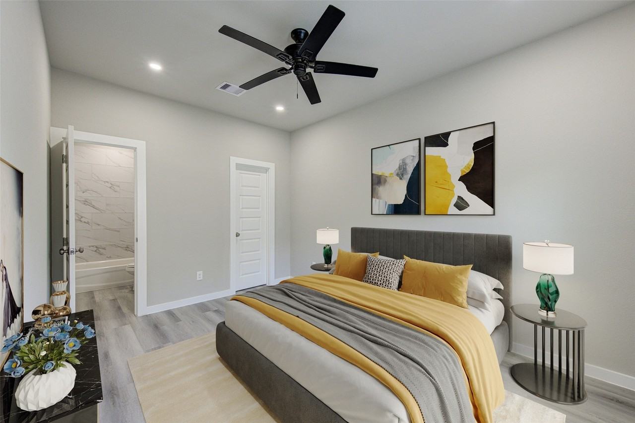 8155 Tate St - Photo 5 of 19