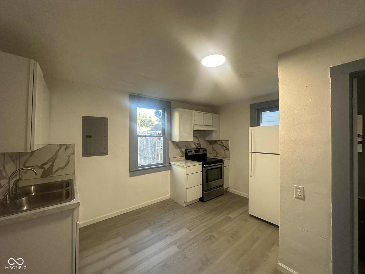 1437 Kappes St - Photo 7 of 12