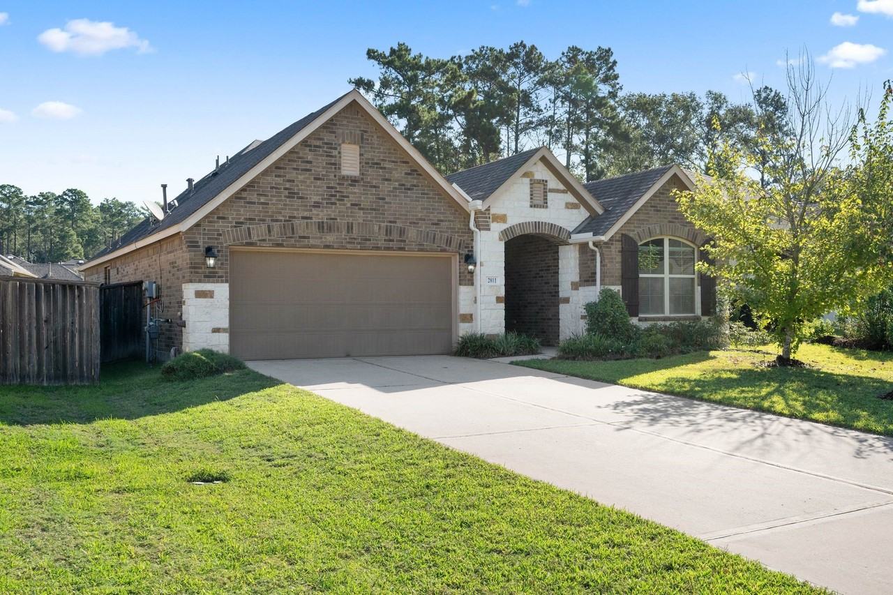 2811 Ridgecliff Ct - Photo 3 of 32