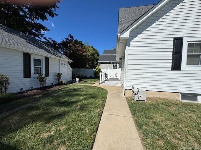 39 Fountain St - Photo 4 of 8