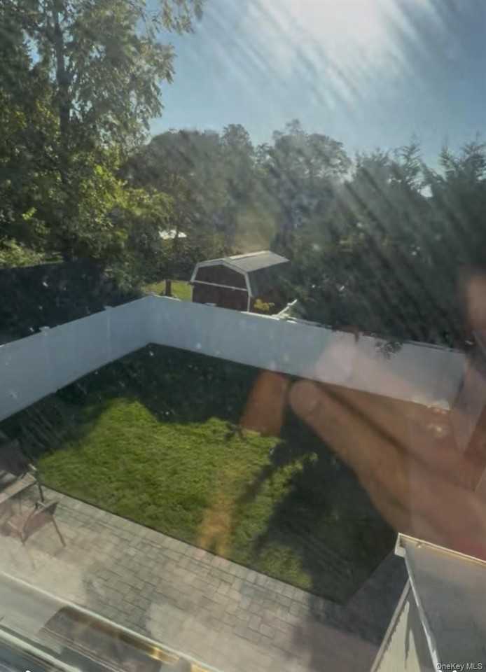 18 1st Ave - Photo 3 of 9