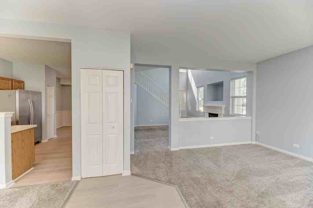 2279 Reflections Dr - Photo 5 of 39