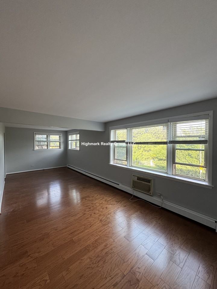 8644 Skokie Blvd #306A - Photo 3 of 15