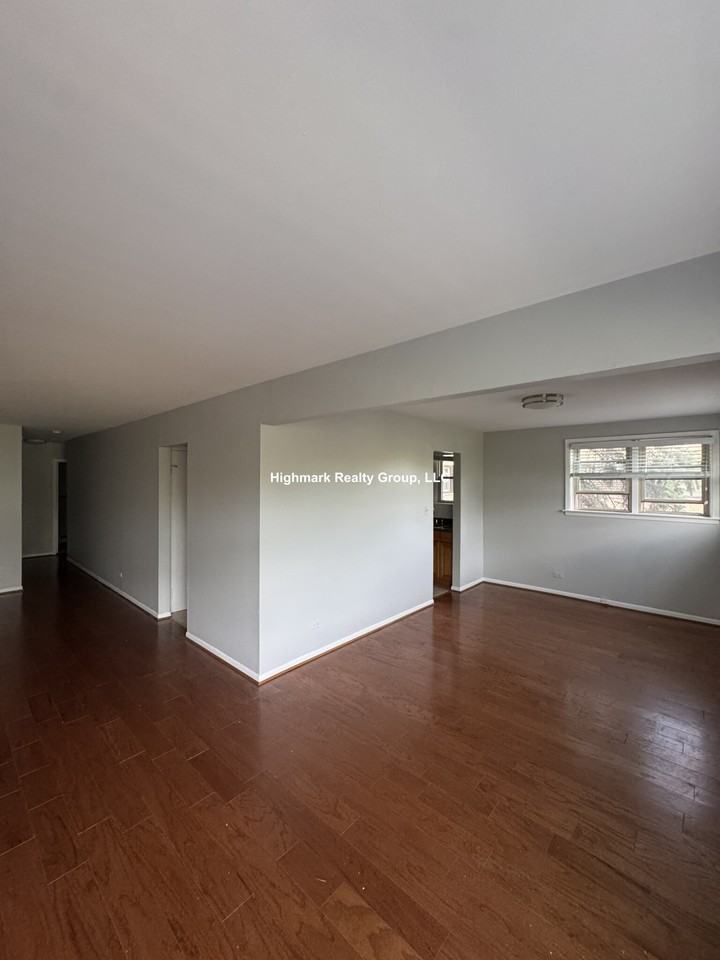 8644 Skokie Blvd #306A - Photo 5 of 15