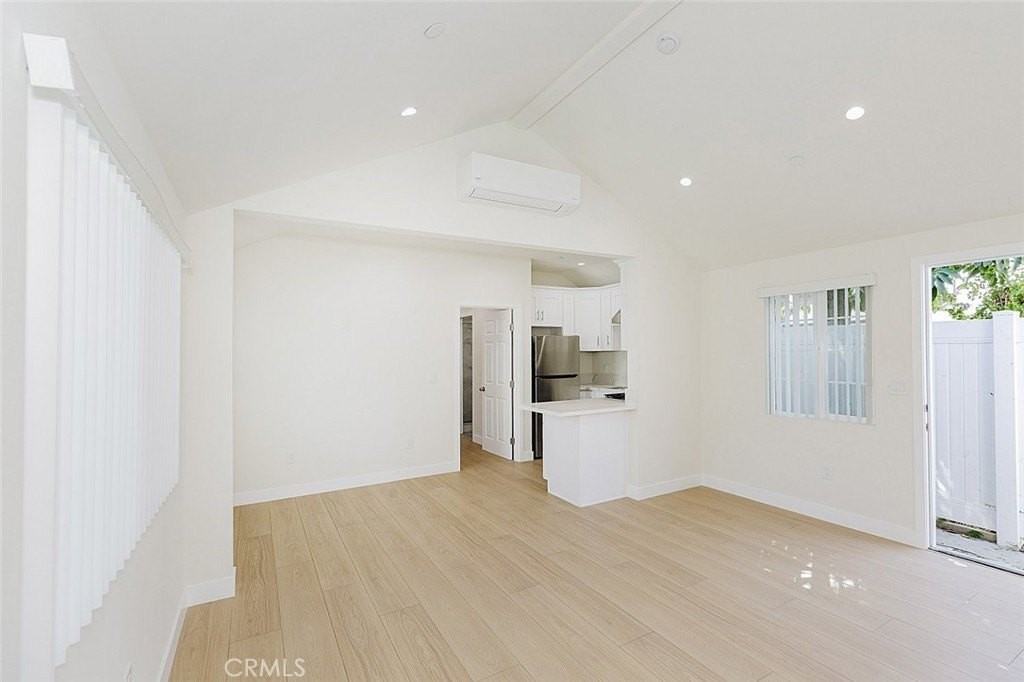 6516 Beck Avenue - Photo 5 of 15