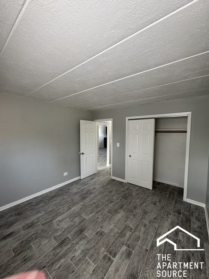 1314 Carol St #2B - Photo 5 of 11