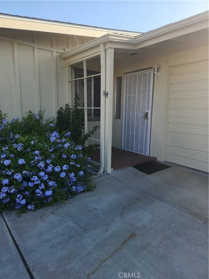 28500 Pebble Beach Dr - Photo 3 of 21