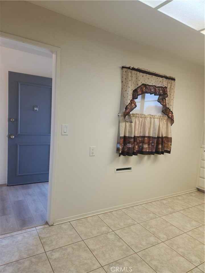 28500 Pebble Beach Dr - Photo 6 of 21