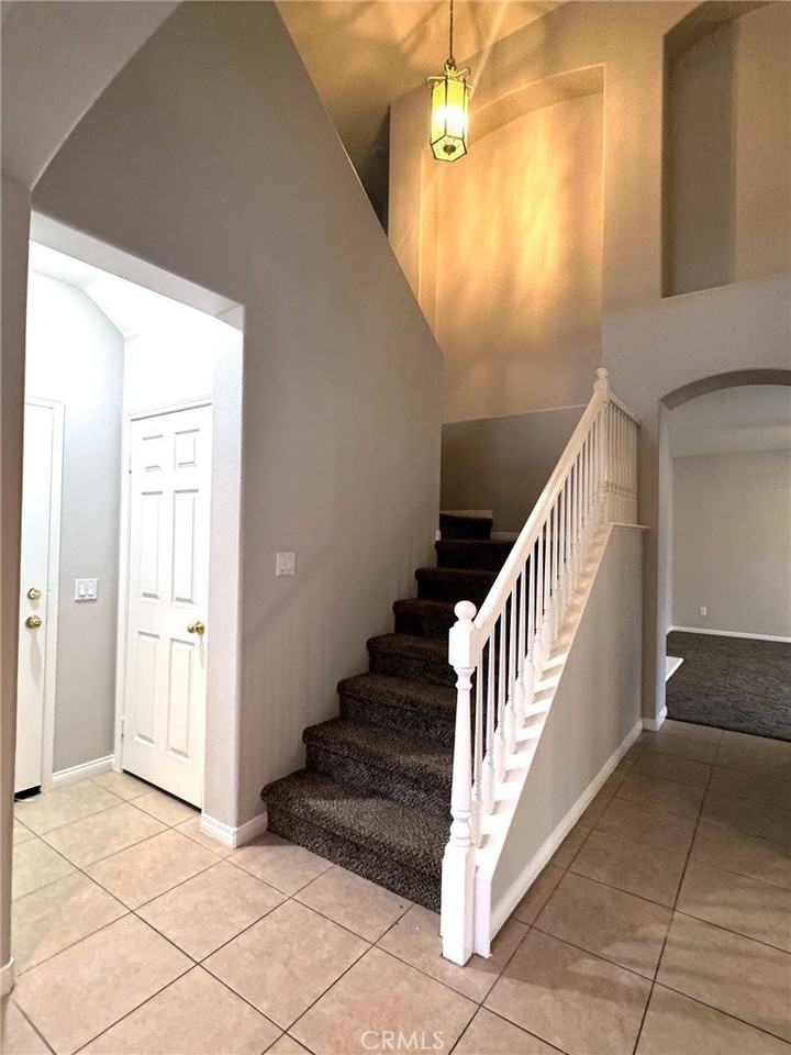 24094 Safiro Ct - Photo 7 of 9