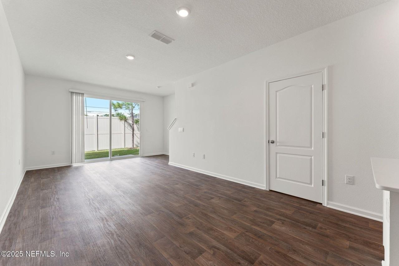 5966 Ortega Lake Dr - Photo 7 of 18