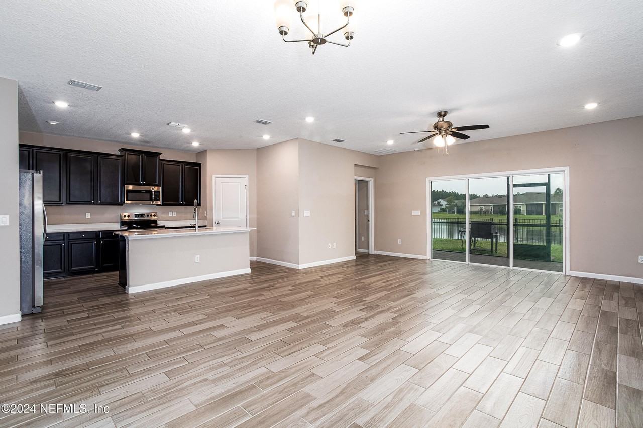 7182 Jemmah Ln - Photo 3 of 16